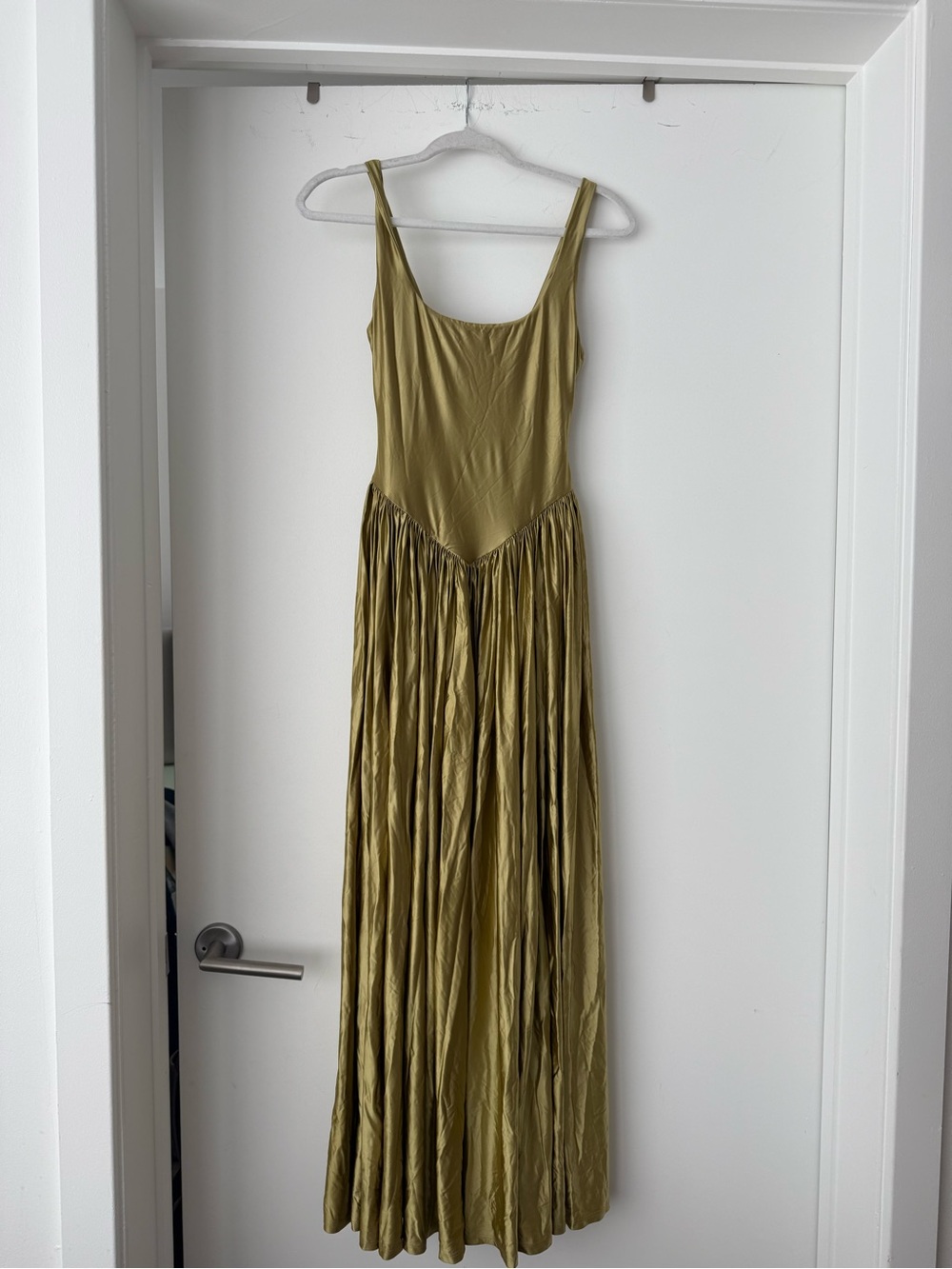 Oriana Gold Maxi Dress by Delfi size small - Picture 7 of 7